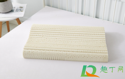 乳胶枕用平的好还是U型的好(乳胶枕用高低的好还是平的好)