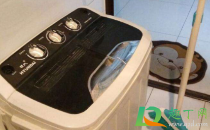 洗衣机衣服放多了会坏吗(洗太重的东西洗衣机会不会坏)