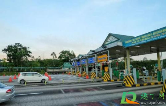 除夕前上高速除夕下高速收费吗(除夕开始免收高速费吗)