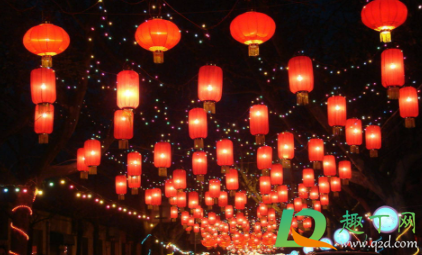 怎么写朋友圈元宵节祝福语2021(2021元旦祝福语简短创意发朋友圈)