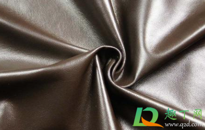 皮革的衣服能用洗衣机吗(皮的棉服可以用洗衣机洗吗)