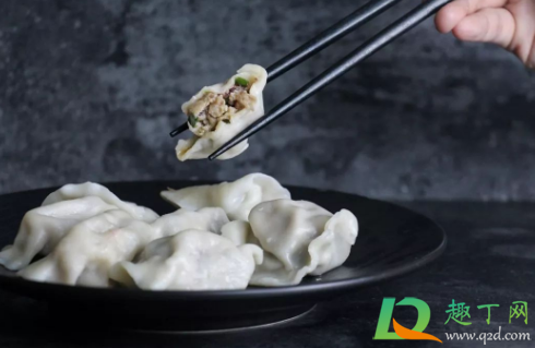 羊肉馅饺子怎么调馅不膻(羊肉水饺怎么调馅不膻)