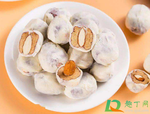 网红奶枣里面是什么坚果(网红奶枣的枣是干枣吗?) 网红奶枣里面是什么坚果(网红奶枣的枣是干枣吗?)