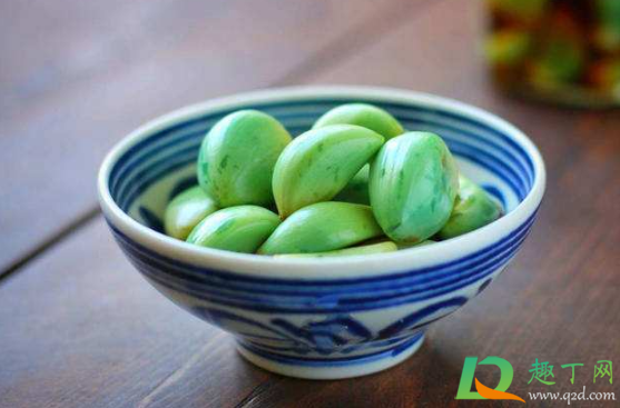 腊八蒜很酸吗(为什么我泡的腊八蒜特别酸)