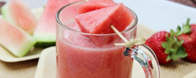 什么人应该少吃西瓜(西瓜什么人不宜吃)