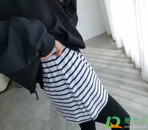 屁帘怎么穿好看时尚(打底神器屁帘裙怎么搭配衣服图片)