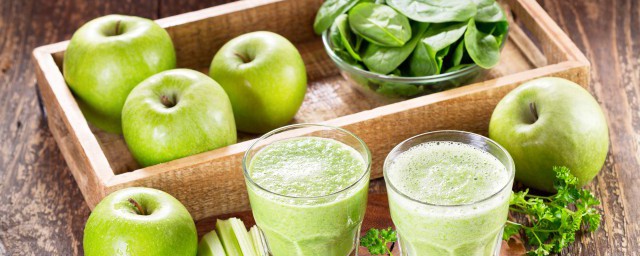 女性经期的饮食可要额外注意了(女人来月经饮食应注意事项)