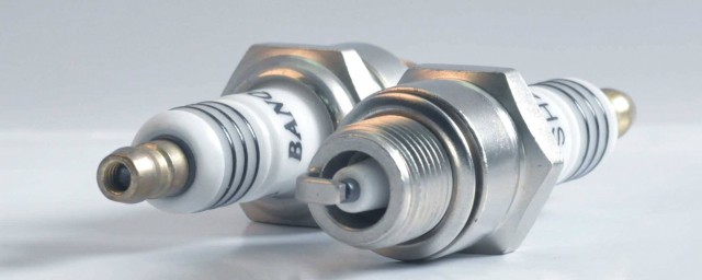 油锯火花塞为什么没电(油锯火花塞有火有油不着)