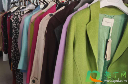 乡镇收旧衣服怎么赚钱(收旧衣服能赚到钱吗)