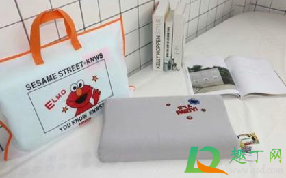 儿童乳胶枕头多大的小孩可以用(宝宝多大可以用乳胶枕头)