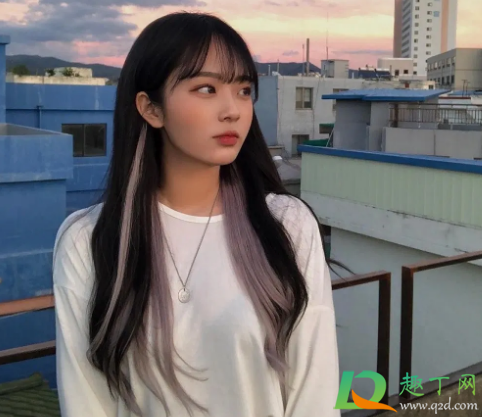 挂耳染褪色会不会很丑(挂耳染掉色之后变成什么样)