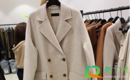 大衣穿了不洗可以吗(大衣穿了一次要洗吗)