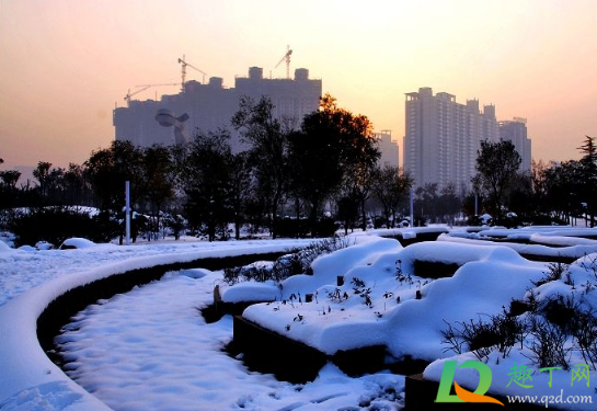 2021雪景发朋友圈配一句话简单有意思(2021第一场雪适合发朋友圈的句子) 2021雪景发朋友圈配一句话简单有意思(2021第一场雪适合发朋友圈的句子)