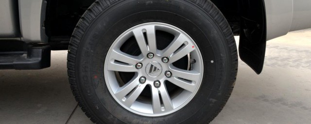 84消毒液对汽车轮胎有什么影响(84消毒液喷车轮胎对车伤害吗)