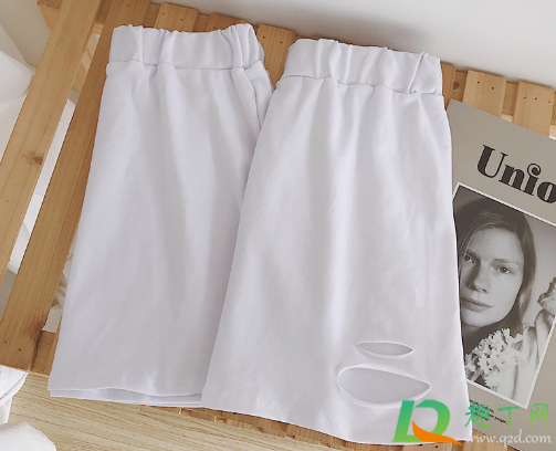 屁帘怎么穿好看时尚(打底神器屁帘裙怎么搭配衣服图片)