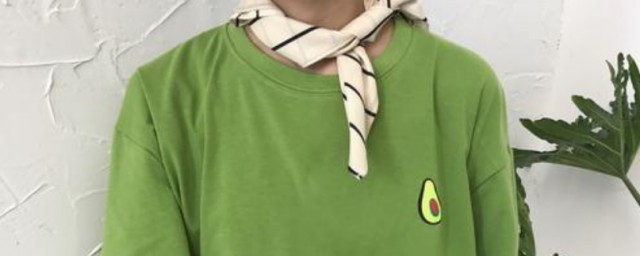 什么肤色的人不适合牛油果绿色的衣服(牛油果浅绿色适合什么肤色)
