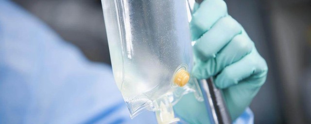 氯化钠在医学上有什么用处(氯化钠在医药中的作用)