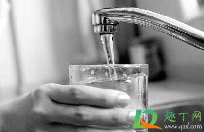 自来水有氯气味怎么办(自来水里氯水味很重) 自来水有氯气味怎么办(自来水里氯水味很重)