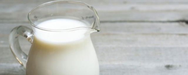 牛奶应该怎样煮(煮牛奶用什么牛奶煮?)