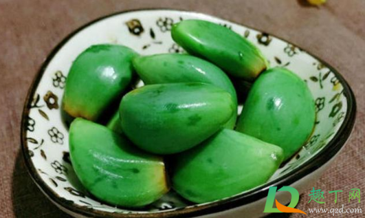 腊八蒜中途可以加醋吗(腊八蒜先放醋还是先放蒜)