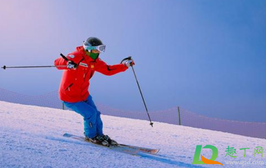 滑雪服洗衣机什么模式清洗(滑雪服能用洗衣机洗多长时间)