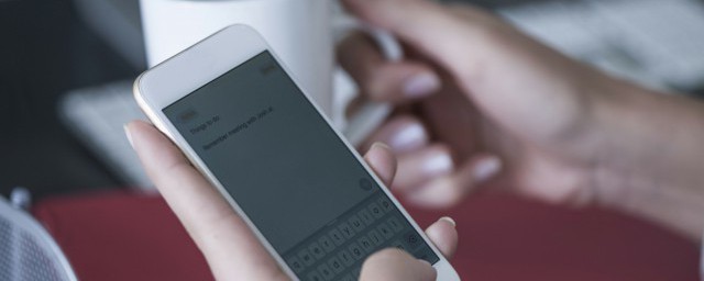 这个图标原来是可以解除的(怎么解除桌面图标)