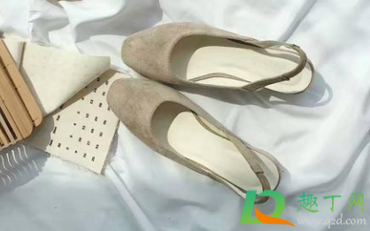 翻毛鞋水印怎么去掉(鞋子的水印怎么去掉)