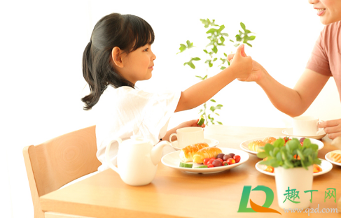 学生成绩排名应该公开吗(学生成绩应该公布吗) 学生成绩排名应该公开吗(学生成绩应该公布吗)