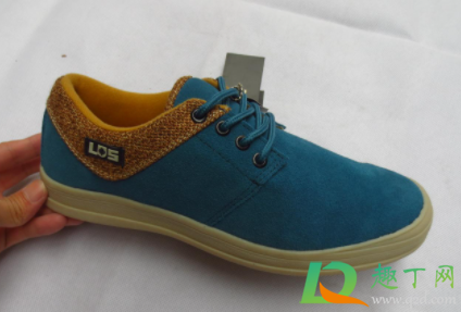 翻皮皮鞋怎样护理(翻毛皮的皮鞋怎样护理)