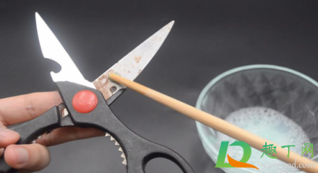 剪刀生锈打不开怎么办(剪刀生锈了该怎么办) 剪刀生锈打不开怎么办(剪刀生锈了该怎么办)
