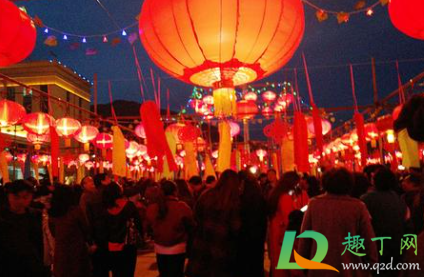 怎么写朋友圈元宵节祝福语2021(2021元旦祝福语简短创意发朋友圈)