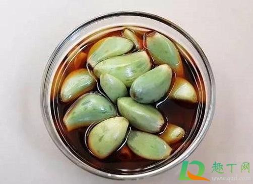 腊八蒜中途可以加醋吗(腊八蒜先放醋还是先放蒜)