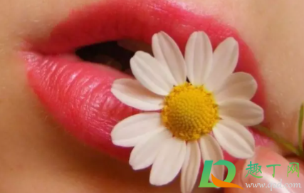 嘴角裂口会自己好吗(嘴角总裂口有什么好办法)