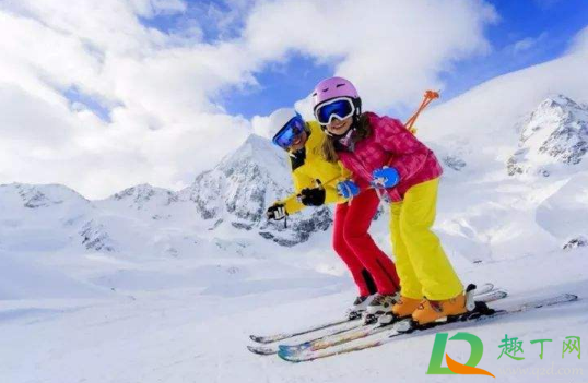 滑雪服可以水洗吗(滑雪服干洗还是水洗) 滑雪服可以水洗吗(滑雪服干洗还是水洗)