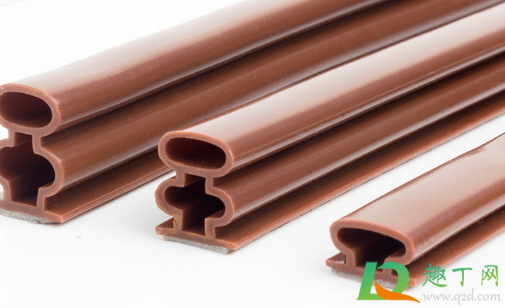 门框条掉了用玻璃胶胶粘行吗(门框胶条掉了怎么办)