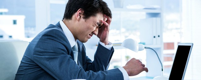 头痛洗头可以用凉水吗(头疼能用凉水洗脸吗)