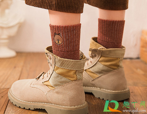 腿粗的女生适合穿长筒袜吗(腿粗的女生适合穿什么袜子)