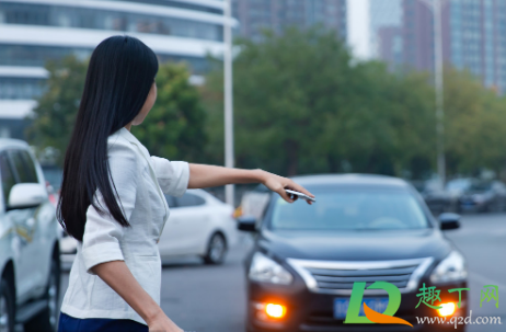 花小猪打车可以打七座车吗(花小猪打车可以坐多少人)