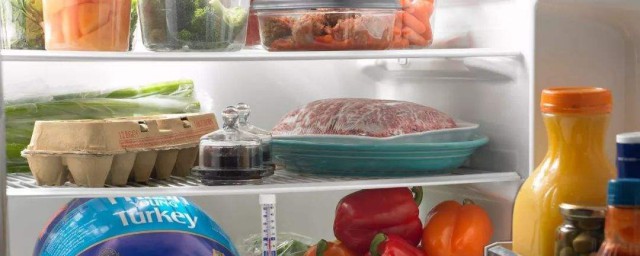 怎么处理冰箱出水口的冰(冰箱的出水口怎么清理)