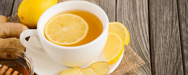 常喝柠檬蜂蜜水好处真不少(常喝柠檬蜂蜜水的好处和坏处)