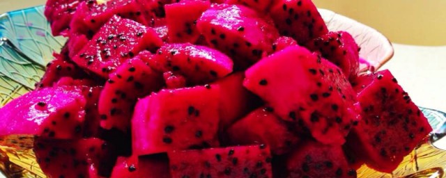 哺乳期可以吃太凉生冷类的食物吗(哺乳期不能吃的凉性食物)