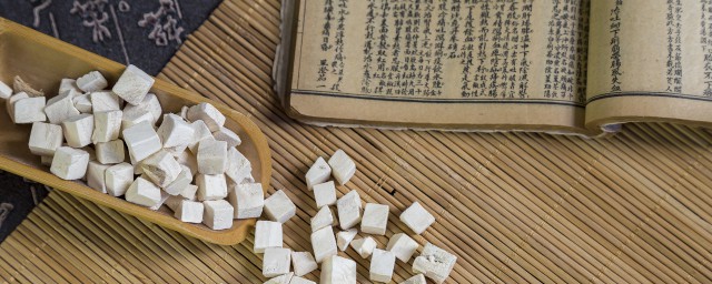 茯苓的药用作用一览(中药茯苓的功效与作用)