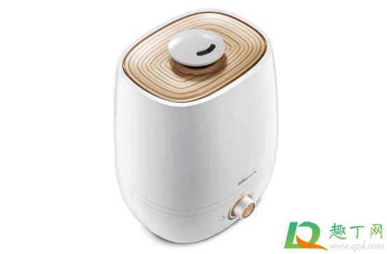 加湿器离人近还是远好(加湿器离得近好吗)