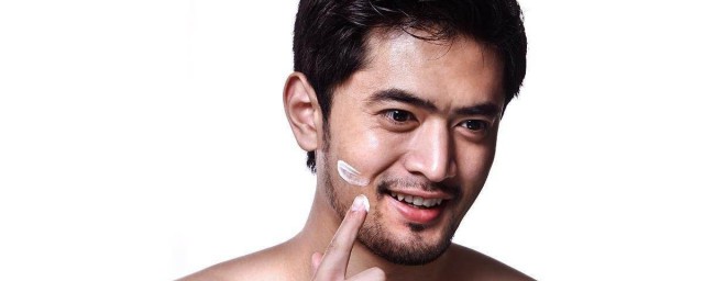 中年男士日常保养皮肤方法(男士皮肤保养步骤)