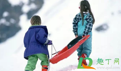 滑雪把膝盖扭了怎么办(滑雪摔伤膝盖怎么处理) 滑雪把膝盖扭了怎么办(滑雪摔伤膝盖怎么处理)