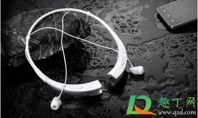 耳机里面的膜脏了怎么办(耳机外面的膜坏了怎么办)