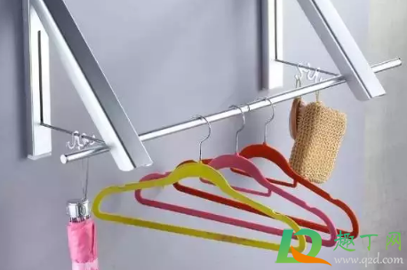 晾衣服在屋里还是在外面干的快(衣服放屋里干的快还是在外面) 晾衣服在屋里还是在外面干的快(衣服放屋里干的快还是在外面)