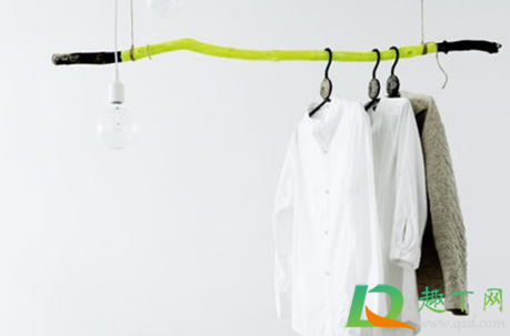 晾衣服在屋里还是在外面干的快(衣服放屋里干的快还是在外面) 晾衣服在屋里还是在外面干的快(衣服放屋里干的快还是在外面)