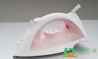 蒸汽熨斗哪种底板的好(蒸汽熨斗面板什么材质好)