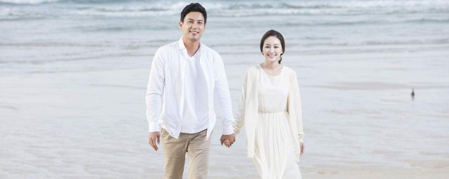 情侣之间暖心套路推荐(情侣之间暖心套路情话)